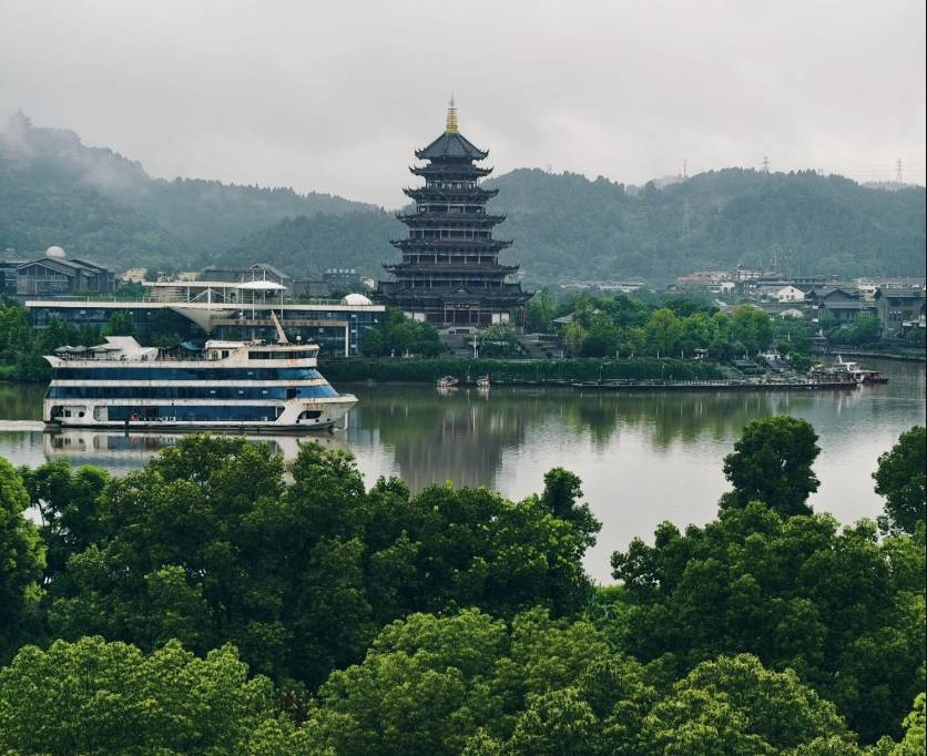 青	岛北站附近景点有哪些